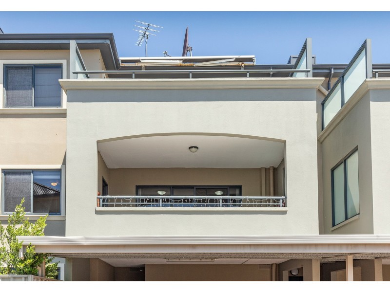 87/12 Citadel Way, Currambine WA 6028