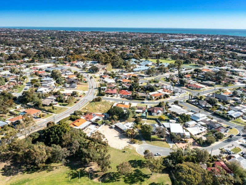 40 Arawa Place, Craigie WA 6025