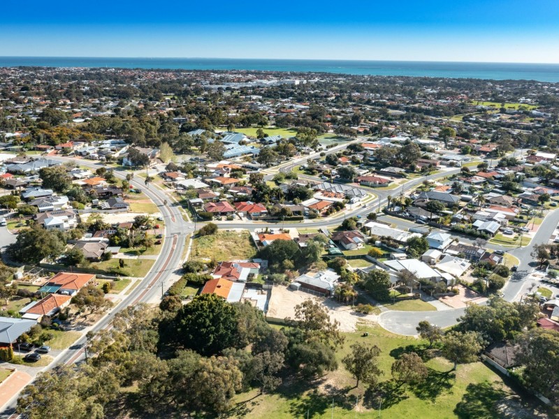 40 Arawa Place, Craigie WA 6025