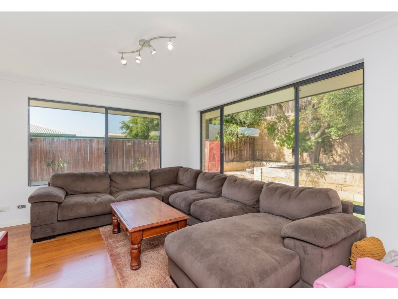38 Durrington Glade, Clarkson WA 6030
