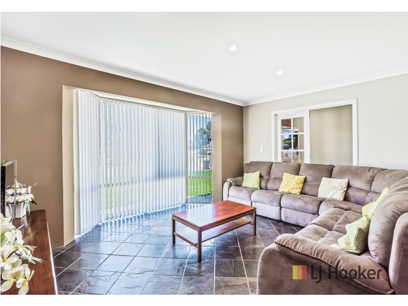 9 Sentron Place, Merriwa WA 6030