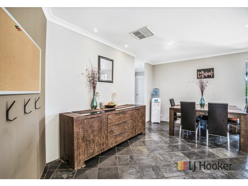 9 Sentron Place, Merriwa WA 6030