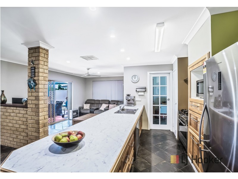 9 Sentron Place, Merriwa WA 6030