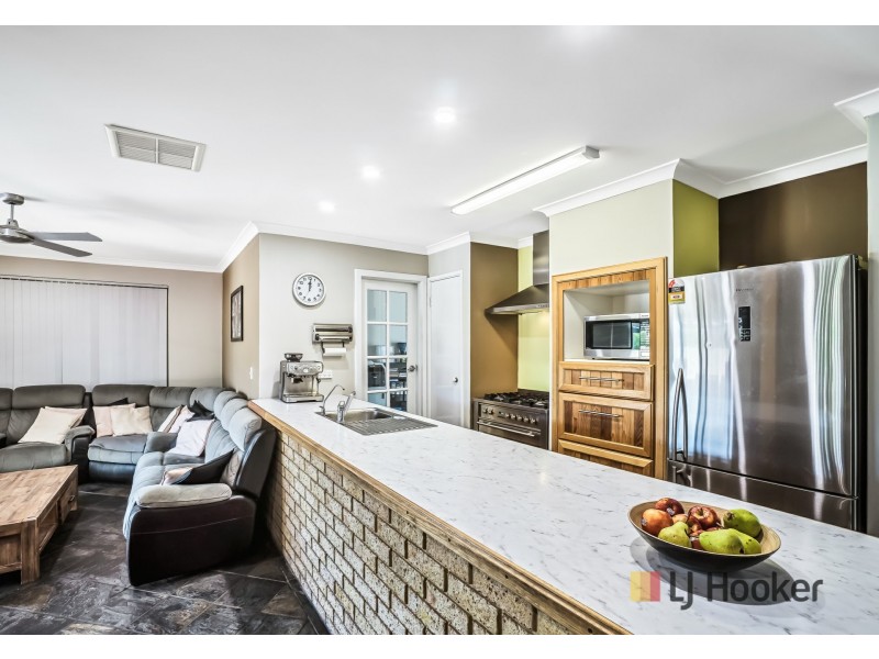 9 Sentron Place, Merriwa WA 6030