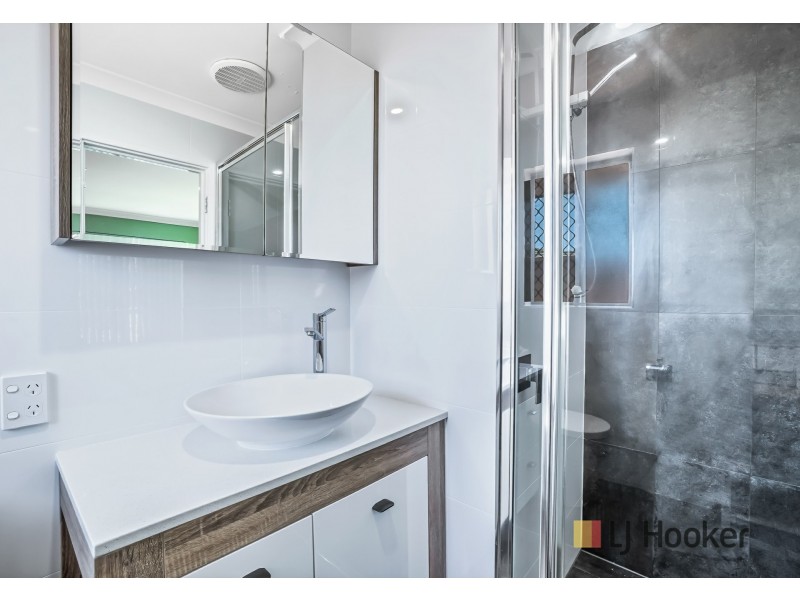 9 Sentron Place, Merriwa WA 6030