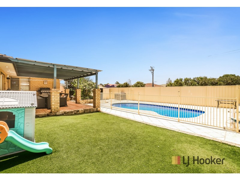 9 Sentron Place, Merriwa WA 6030