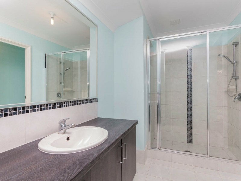 8 Garigal Street, Yanchep WA 6035