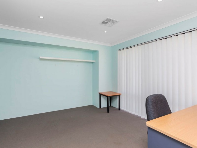 8 Garigal Street, Yanchep WA 6035