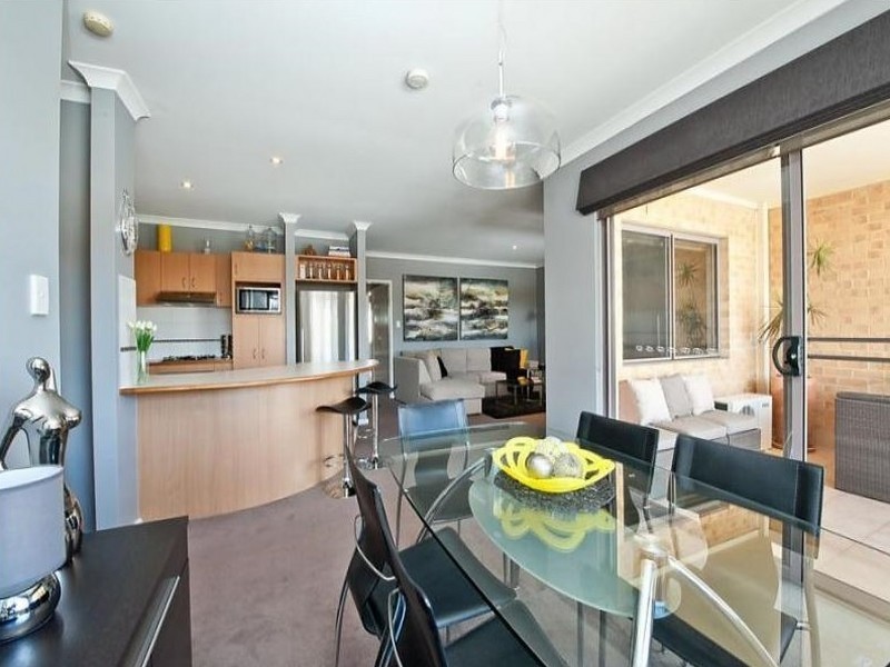 27/27 Piccadilly Circle, Joondalup WA 6027