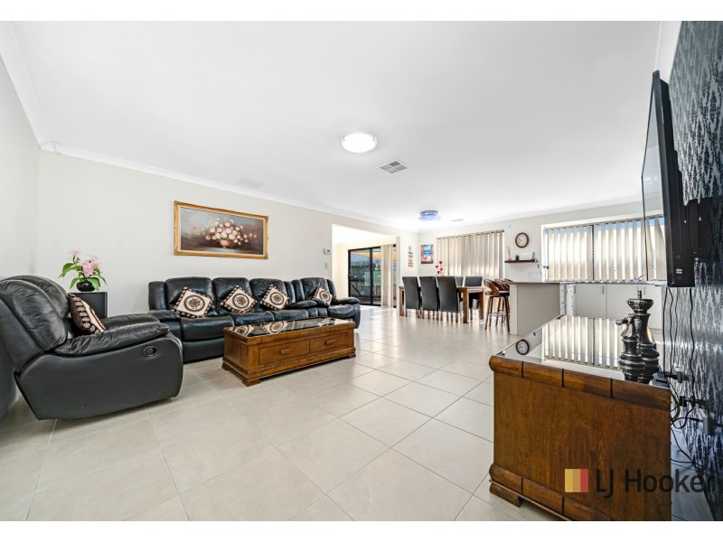 4 Nasidi Place, Sinagra WA 6065