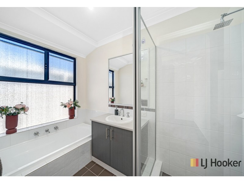 4 Nasidi Place, Sinagra WA 6065