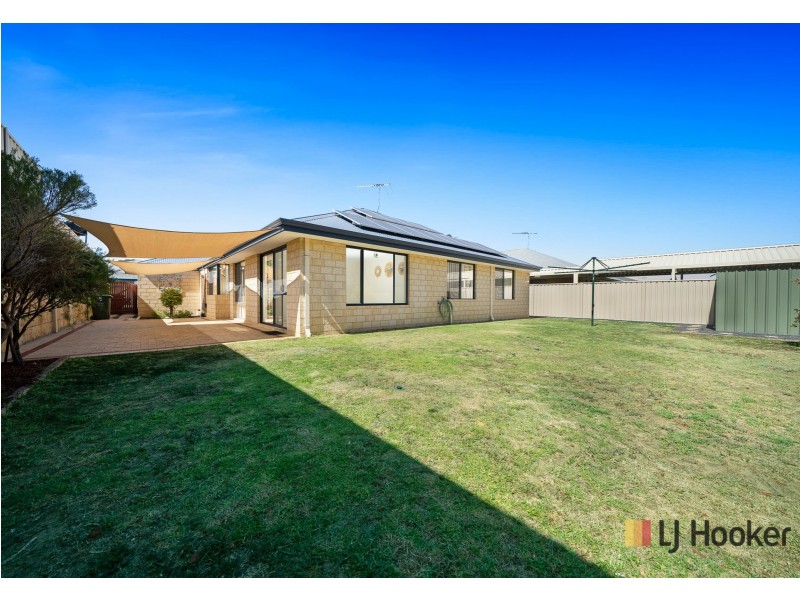 4 Nasidi Place, Sinagra WA 6065