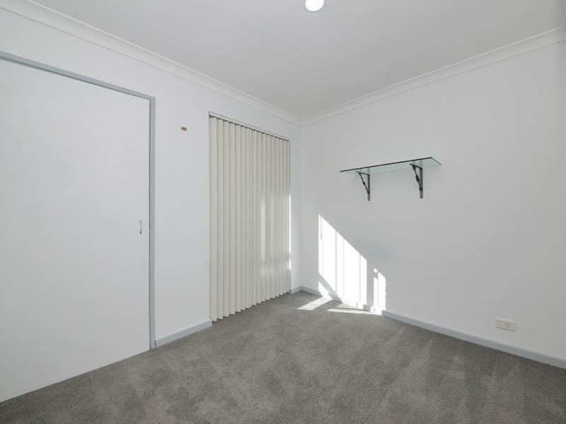 1/42 Stonehaven Parade, Kinross WA 6028