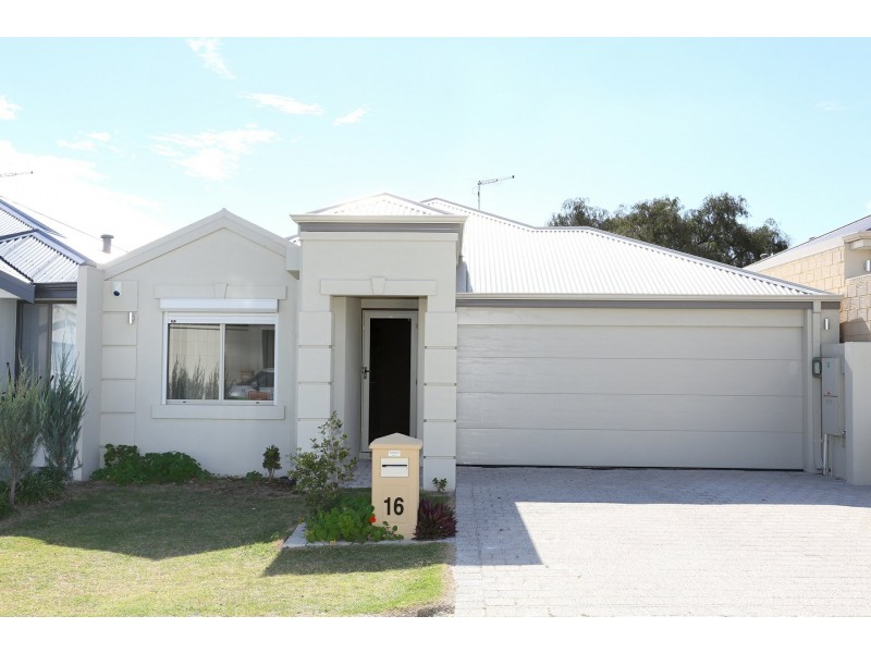 16 Vignerons Loop, Hocking WA 6065