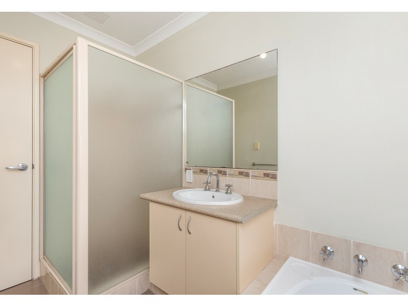 20 Saffron Way, Landsdale WA 6065