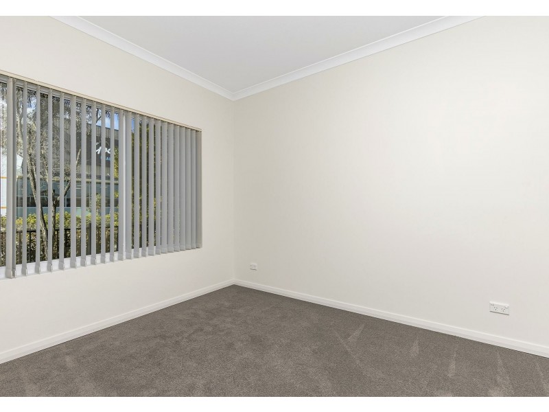 215 Camborne Parkway, Butler WA 6036