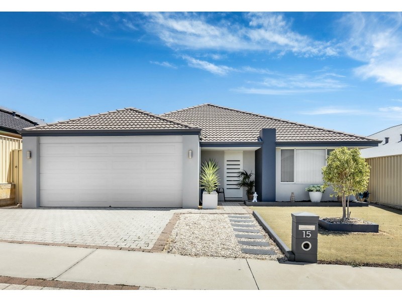 15 Grenache Chase, Pearsall WA 6065