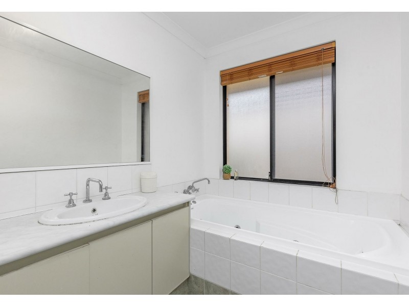 4 Boyle Road, Ridgewood WA 6030