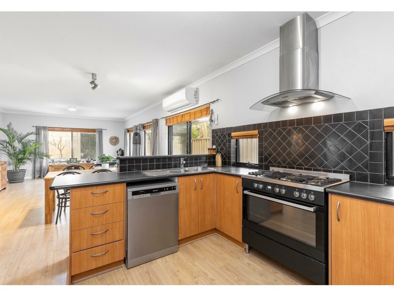 4 Boyle Road, Ridgewood WA 6030
