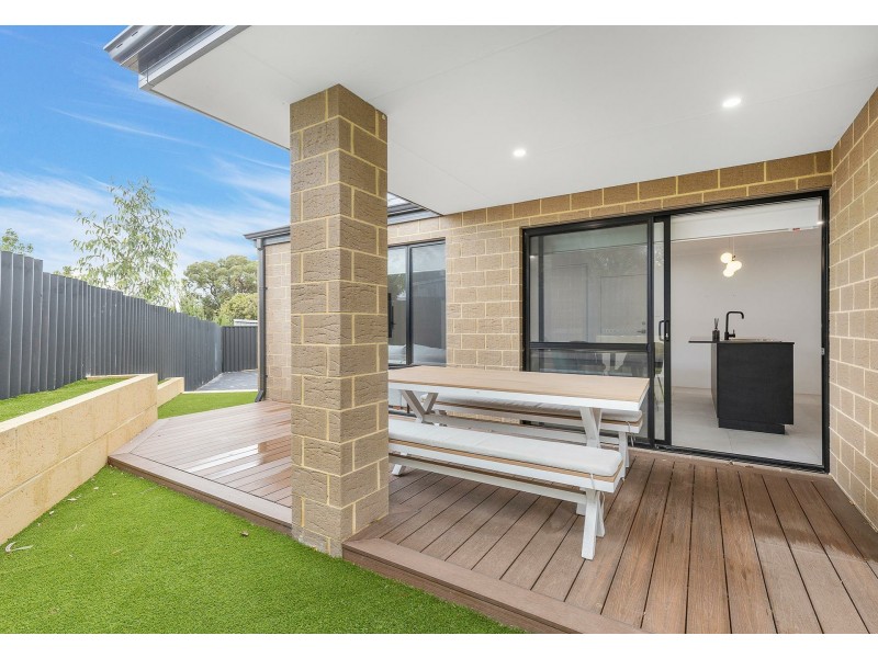 12 Diemen Court, Heathridge WA 6027