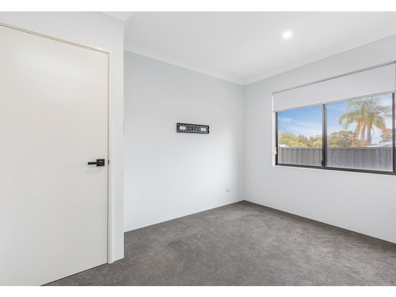 12 Diemen Court, Heathridge WA 6027