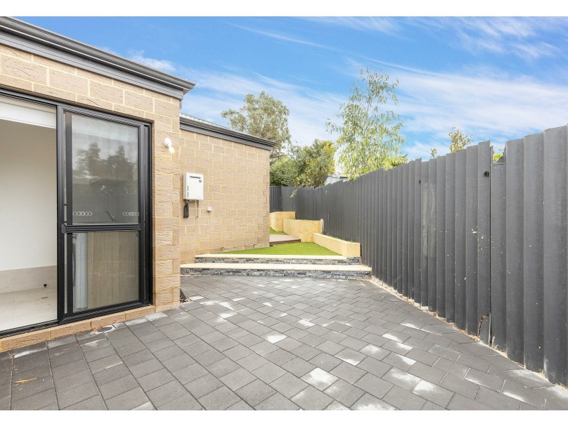 12 Diemen Court, Heathridge WA 6027