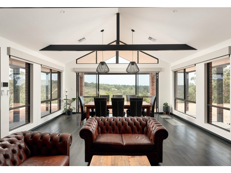 72 Flindersia Avenue, Brigadoon WA 6069