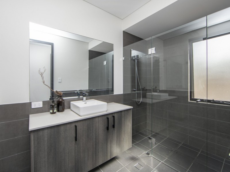 72 Flindersia Avenue, Brigadoon WA 6069