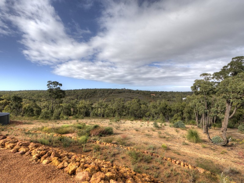 72 Flindersia Avenue, Brigadoon WA 6069