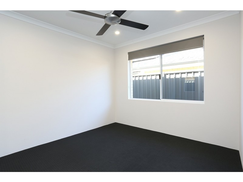 2 Mayali Bend, Banksia Grove WA 6031