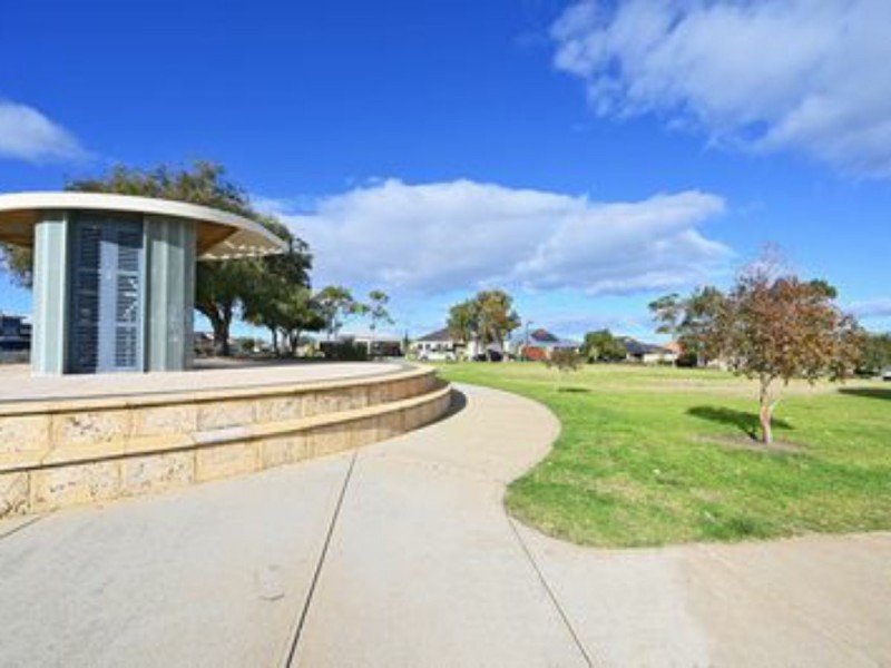 2 Lachlan Lane, Ridgewood WA 6030