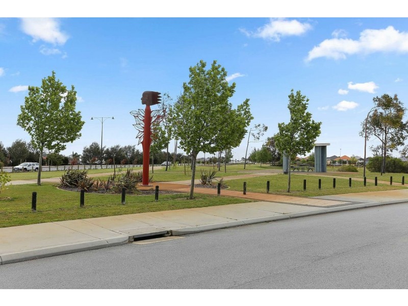 2 Lachlan Lane, Ridgewood WA 6030