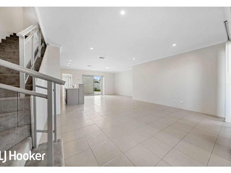 2 Affable Way, Atwell WA 6164