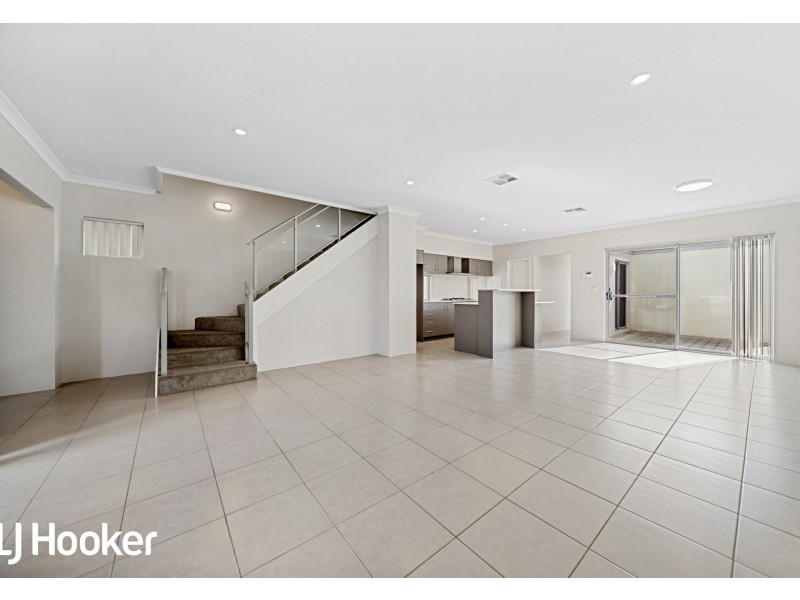 2 Affable Way, Atwell WA 6164