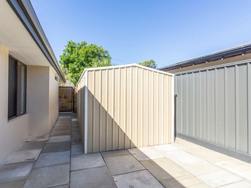6 Carnoustie Court, Yanchep WA 6035