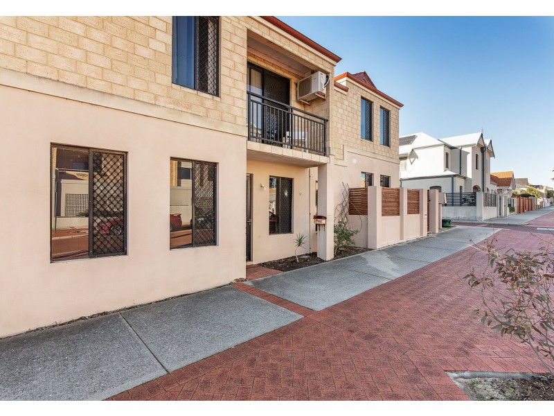 3a/1 Nottinghill Street, Joondalup WA 6027