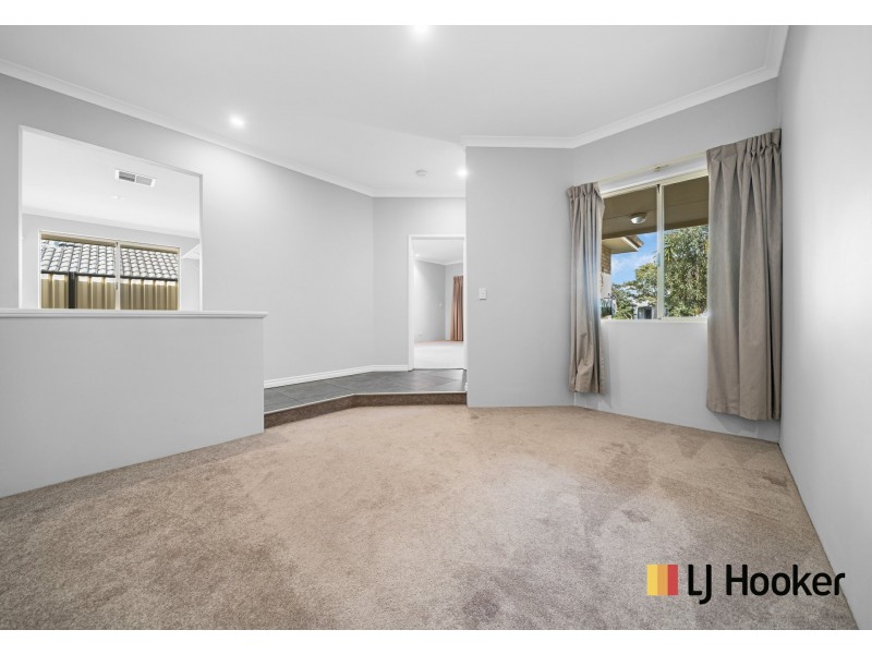12 Longleaf Drive, Clarkson WA 6030
