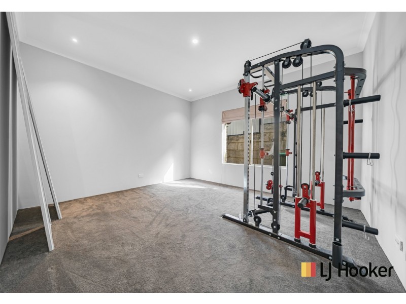12 Longleaf Drive, Clarkson WA 6030