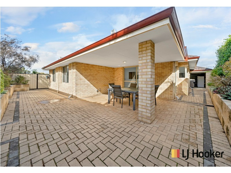 12 Longleaf Drive, Clarkson WA 6030