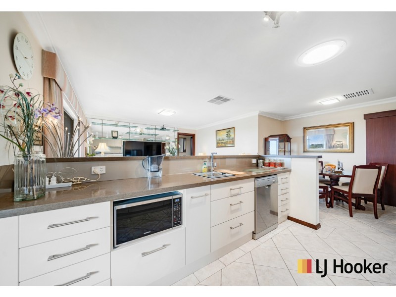 32 Bernedale Way, Duncraig WA 6023