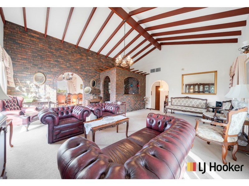 32 Bernedale Way, Duncraig WA 6023