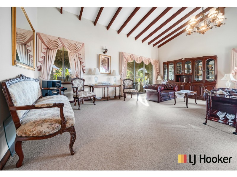 32 Bernedale Way, Duncraig WA 6023