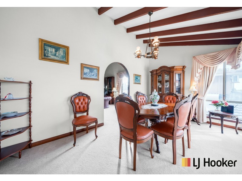 32 Bernedale Way, Duncraig WA 6023