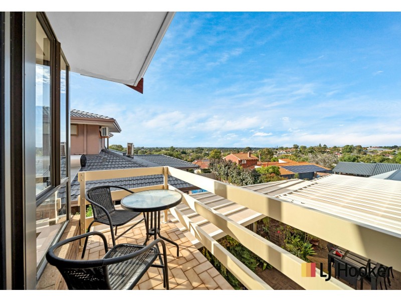 32 Bernedale Way, Duncraig WA 6023