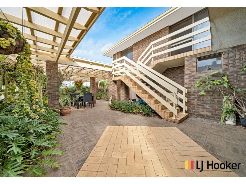 32 Bernedale Way, Duncraig WA 6023