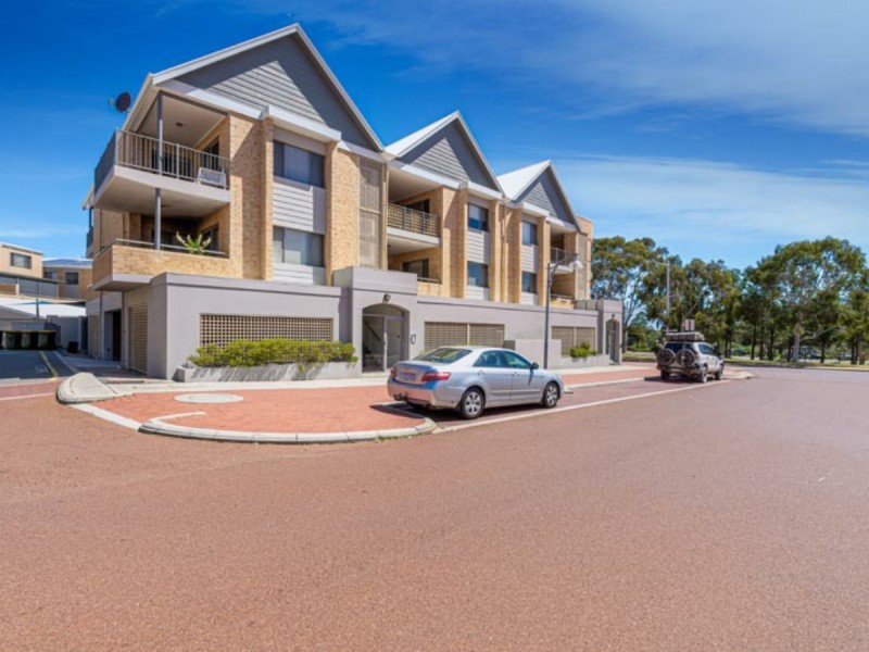 25/27 Piccadilly Circle, Joondalup WA 6027