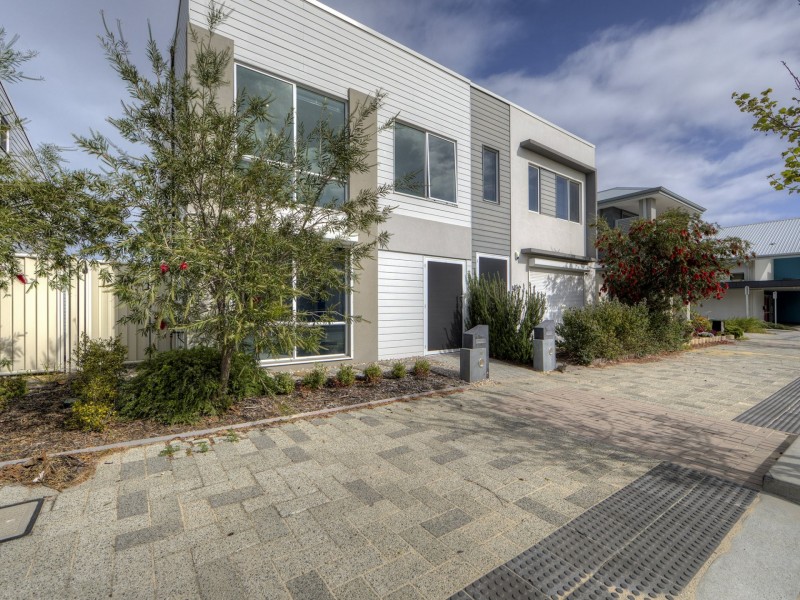 20 Turnstone Street, Alkimos WA 6038