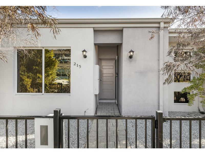 215 Camborne Parkway, Butler WA 6036