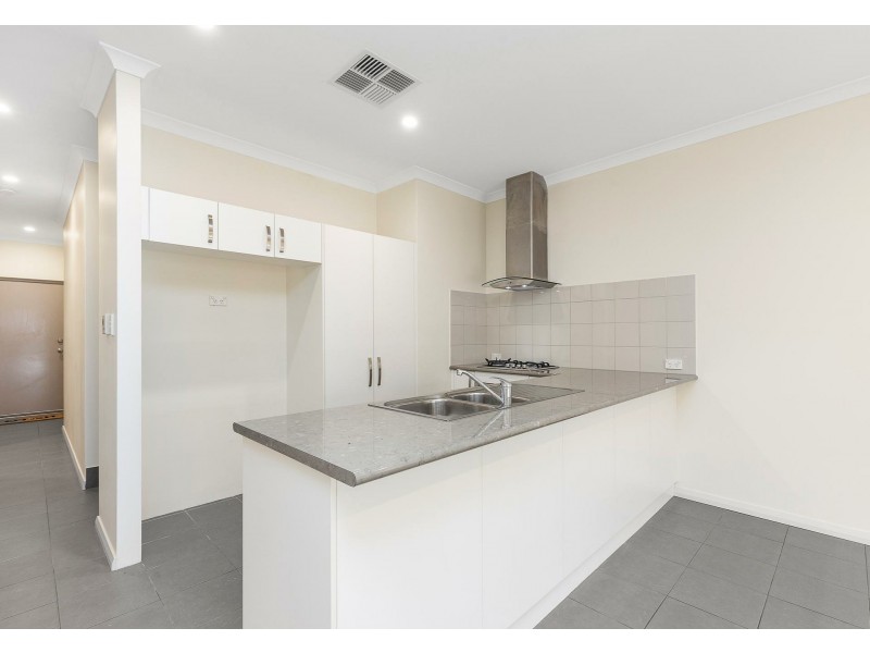 215 Camborne Parkway, Butler WA 6036