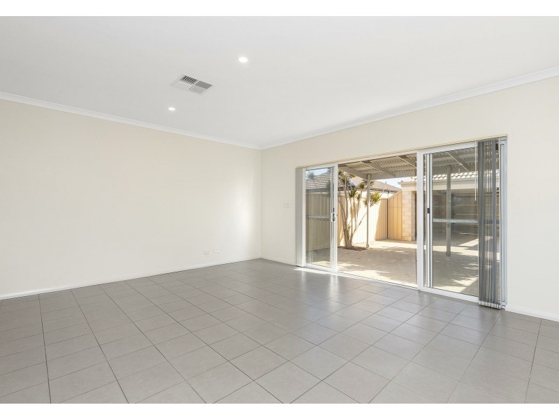 215 Camborne Parkway, Butler WA 6036